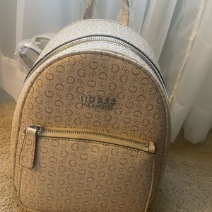 New guess backpack
